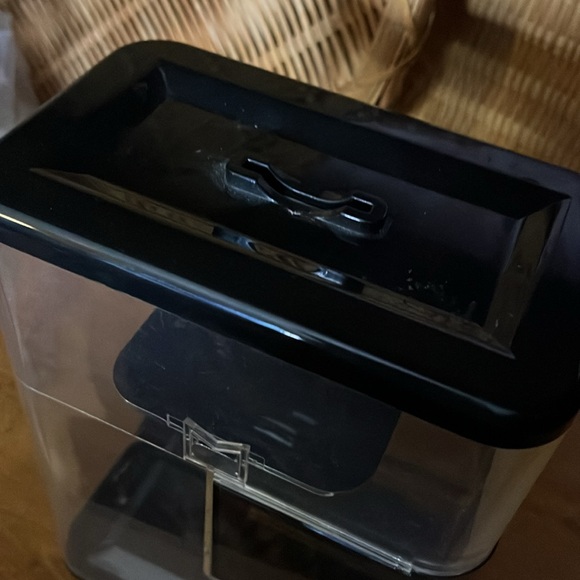 😄Hard plastic coin bank spend or save - Picture 2 of 6